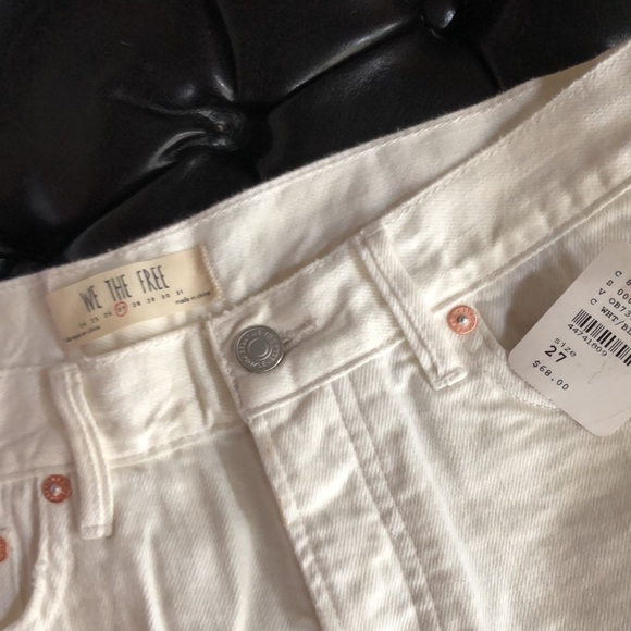 Free people cut off Jean shorts - Picture 3 of 4